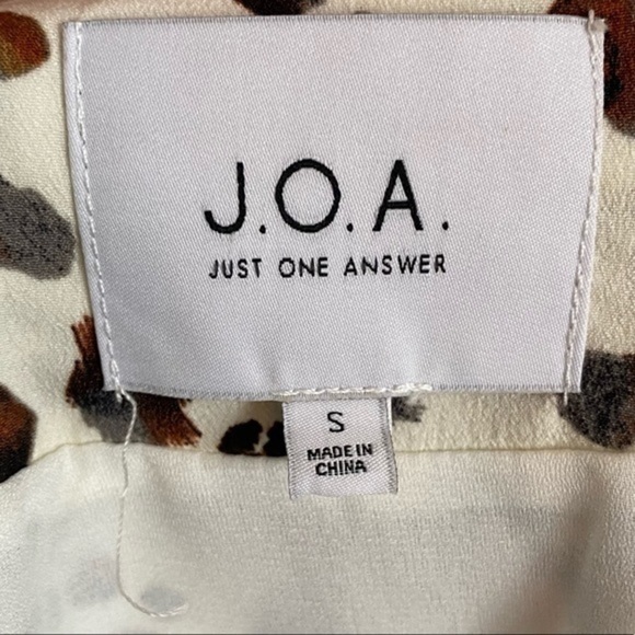 JOA • Leopard Print Wrap Blouse - Picture 7 of 7